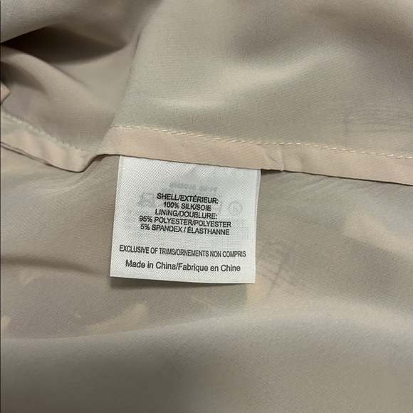 Tory Burch Sleeveless Silk Dress - w faux wrap skirt. Size 8 - Picture 7 of 11